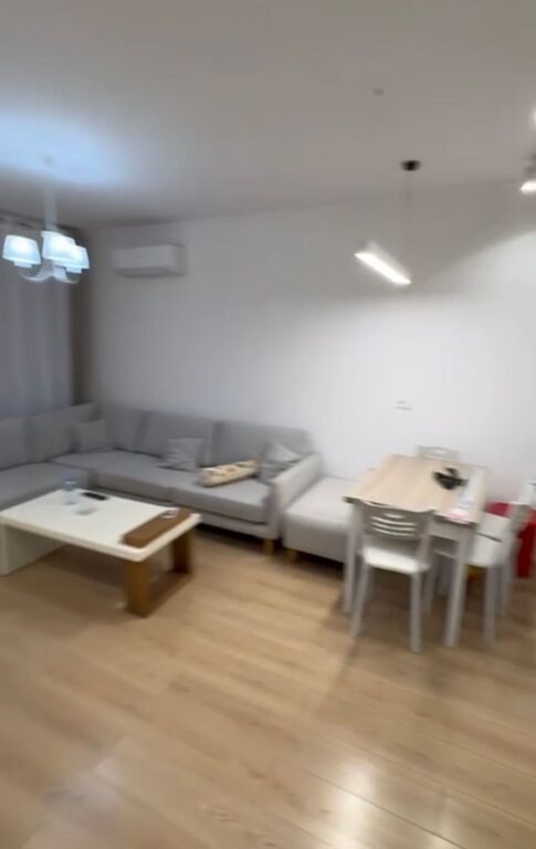 Jepet me qira 1+1 FIORI DI BOSKO 620 mije leke