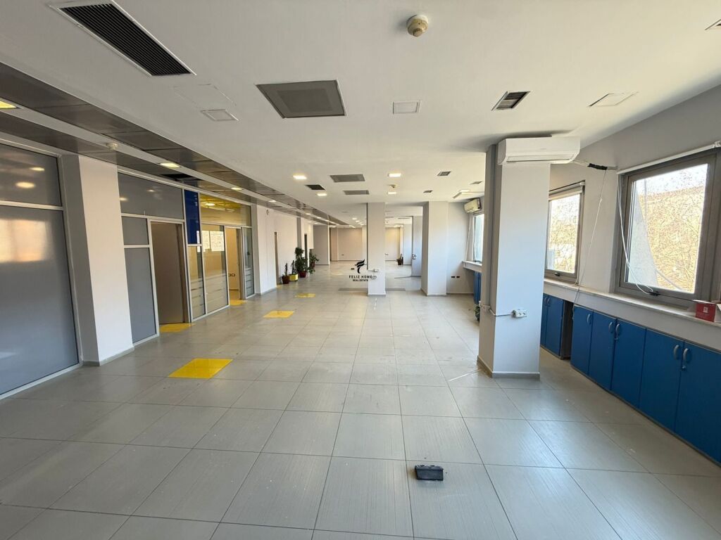 UFFICIO IN AFFITTO 220 M2 VIA KAVAJES 4.400 EURO FH-75759