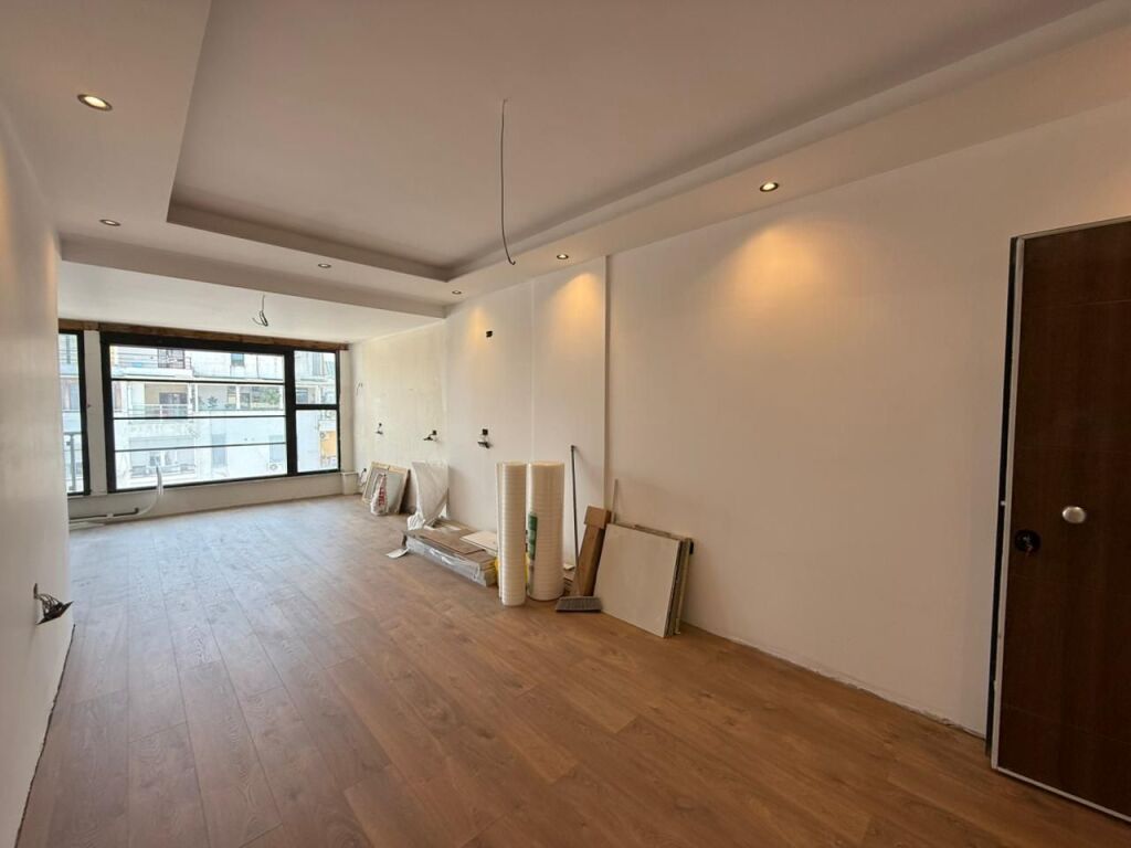 Shitet Apartament 2+1+Post Parkimi, Ngjitur me Deliorgji, Rr. E Kavajës, Tirane