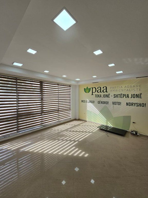 Njësi për shitje te Pallati me Shigjeta