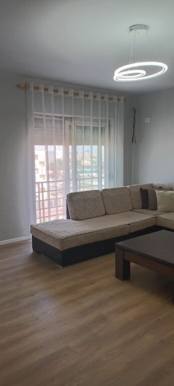 Apartament 2+1 me qera ne Rrugen Dritan Hoxha