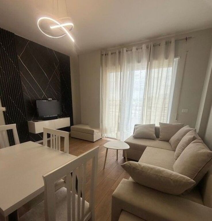 Jepet me qera apartament 1+1 në Fresk