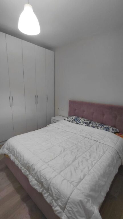 Appartamento 2+1 arredato in affitto tel Kodra e Diellit
