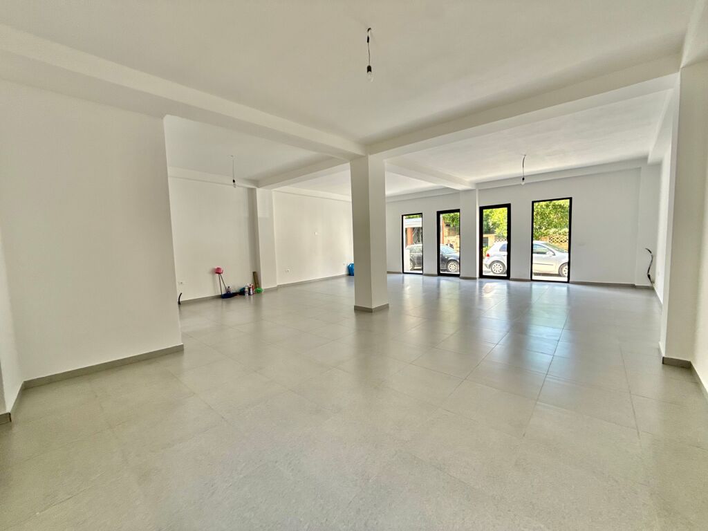 Business unit for sale Near 21 December