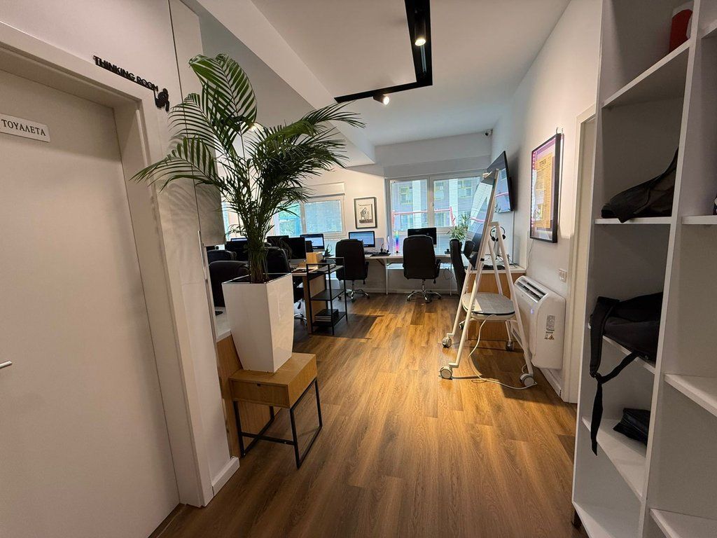 JEPET AMBIENT BIZNESI 2 POSTE PARKIMI, KOMPLEKSI MANGALEM 21, ALI DEMI 3,000 € /Muaj