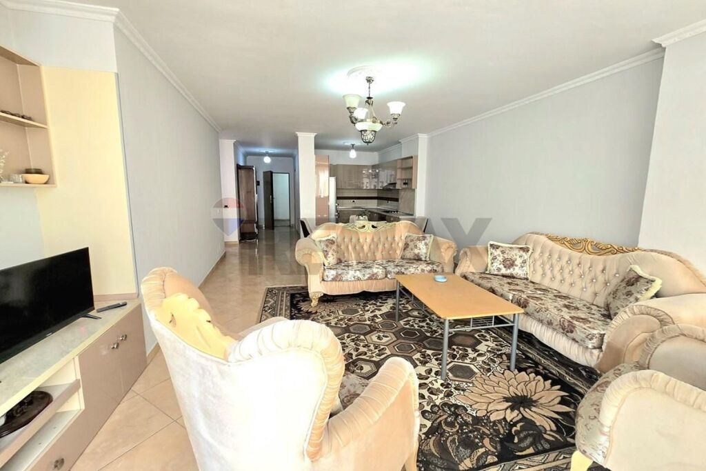 APARTAMENT 2+1 PER QIRA PRANE AMBASADES AMERIKANE !