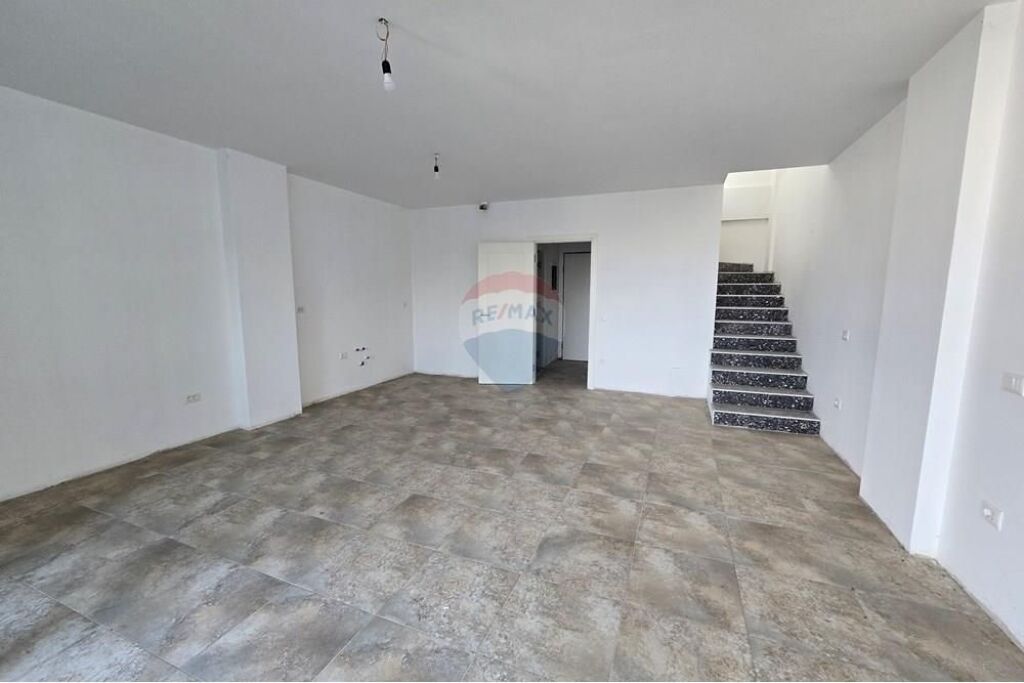 Duplex for sale at the Botanical Garden
