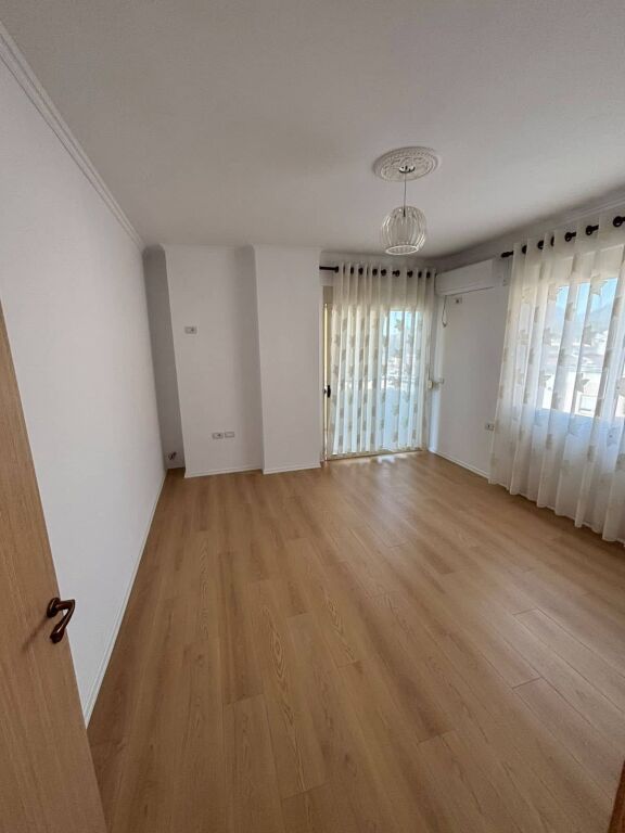 Apartament Ne Shitje 2+1 ne Fresk (ID B120869) Tirane