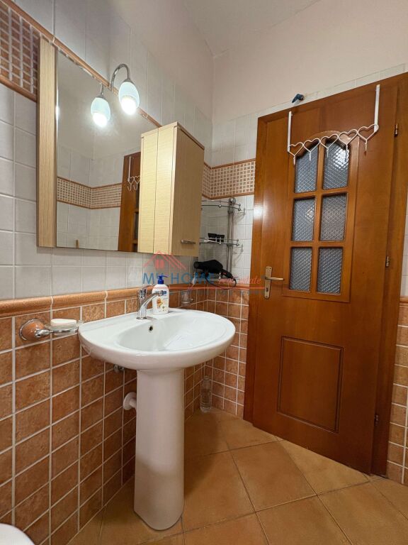 Apartament 1+1 me qera ne Laprake Tirane