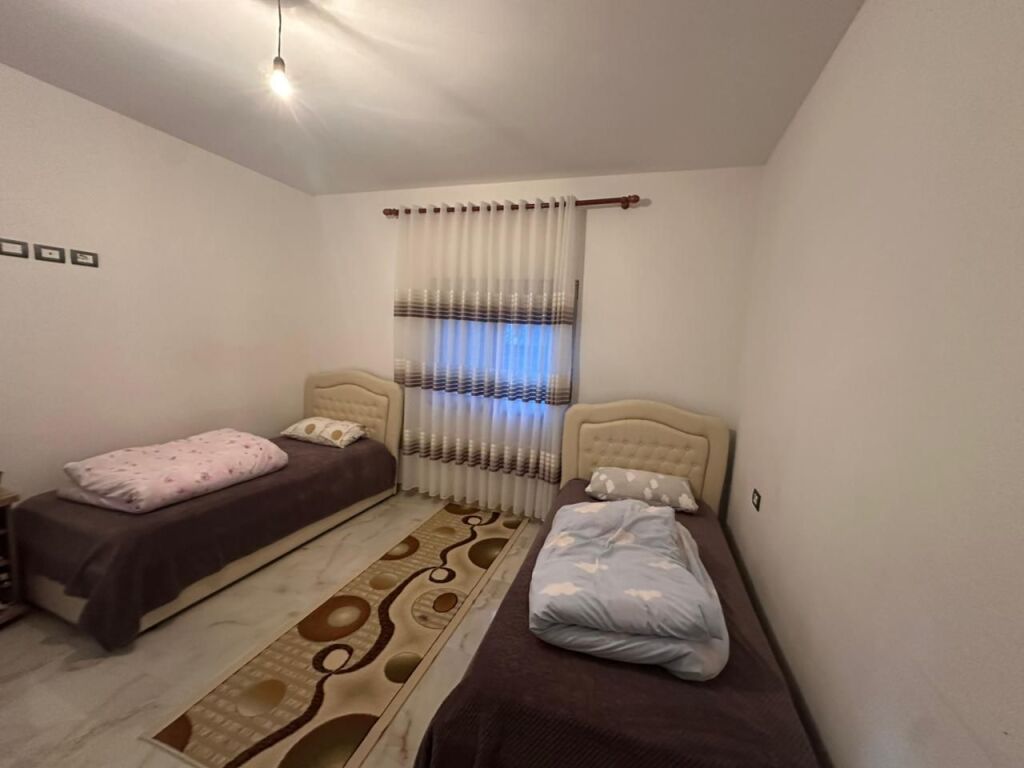 🏡 Shitet Shtëpi Private 1-Katëshe | 4 Rrugët, Shijak