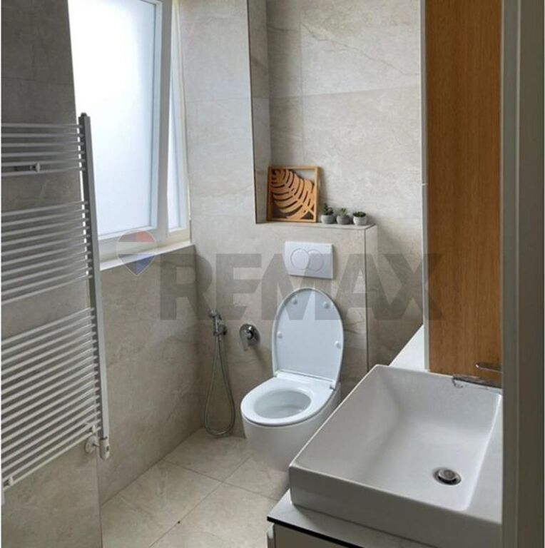Apartament - Për Qira - Ambasada Amerikane, Tiranë