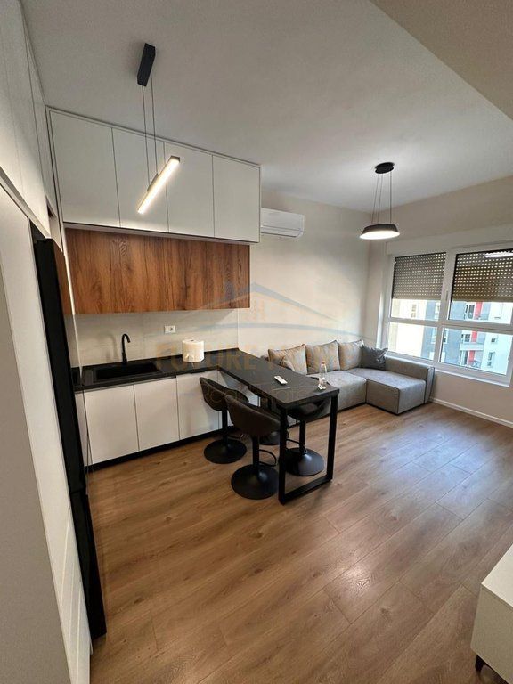 Shitet, Apartament 1+1, Tiranë. Ali Demi