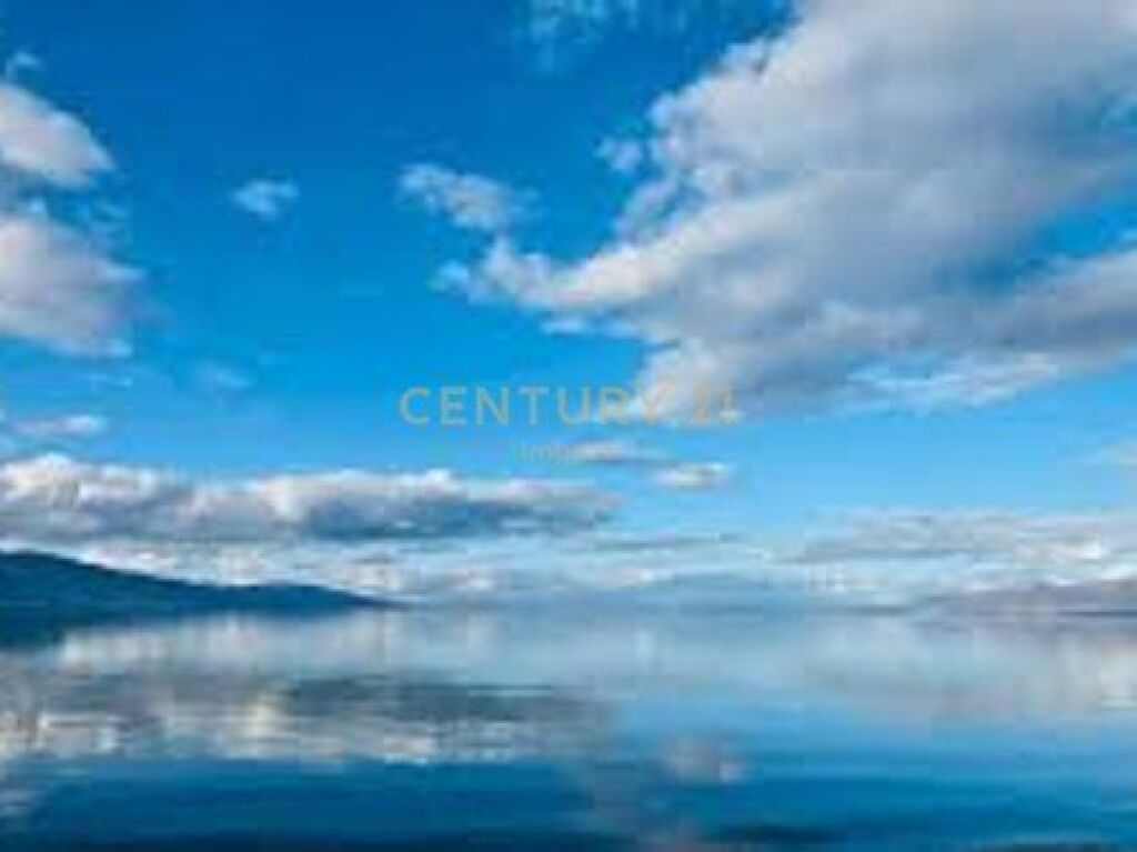 Vilë 4+2 Në Shitje në Pogradec - 190.000€!