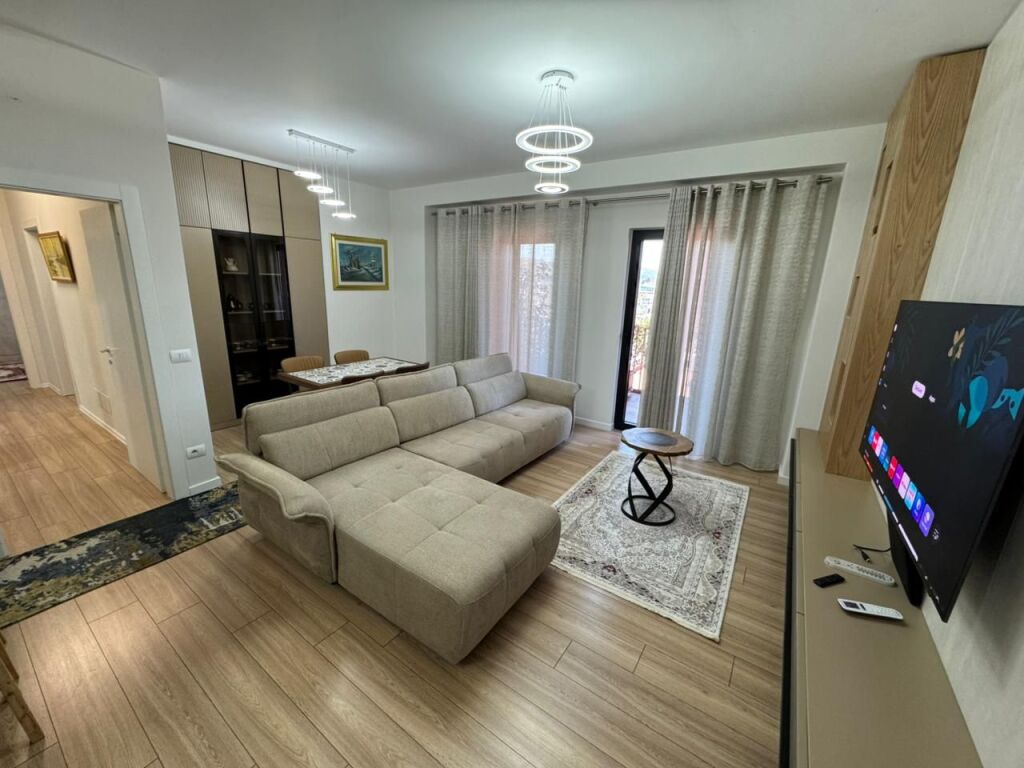 🏢 Jepet me qera 3+1+2 +Parkim 📍Tirana Garden Building,Rruga e kavajes💶 2,000€/muaj