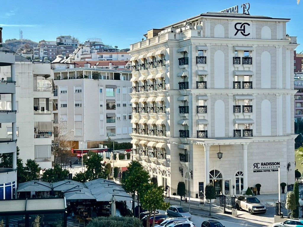 SHESIM, SUPER APARTAMENT 2️⃣➕1️⃣➕2️⃣ me POST PARKIMI, LIQENI THATË (PA MALORE)‼️