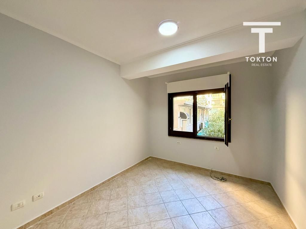 SHITET, APARTAMENT 3+1+2, KOMUNA E PARISIT, TIRANË
