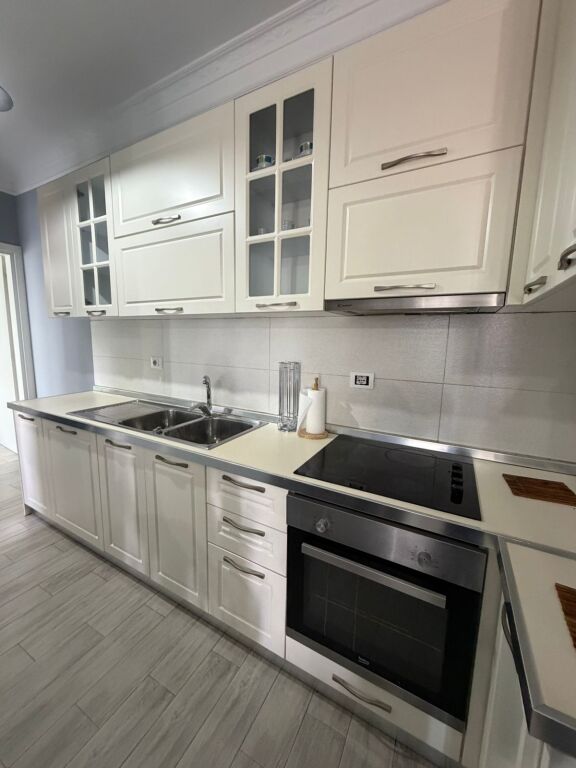 Qera | Apartament 1 + 1 | Farmacia 10 | 600 €/muaj