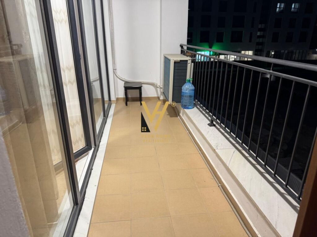 JEPET APARTAMENT 3+1+2 ME QERA TEK USLUGA, STACIONI I TRENIT 100.000 LEKE