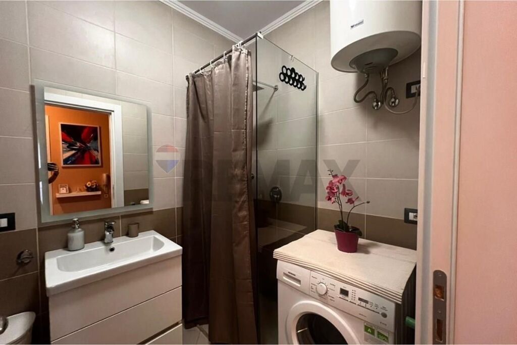Apartament 1+1 me qira te Rruga Mine Peza