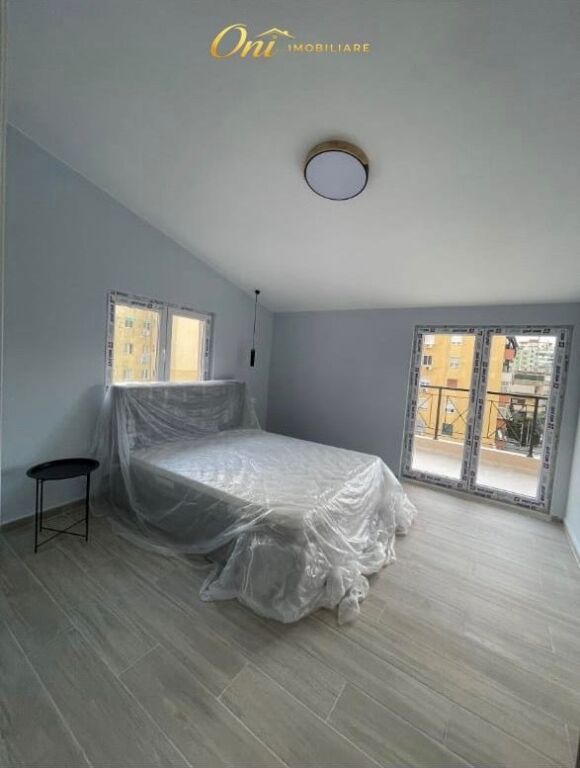 JEPET APARTAMENT ME QERA 1+1 ISH PARKU I AUTOBUSAVE