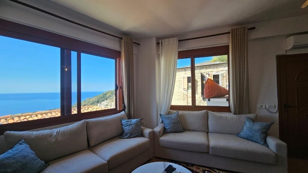 SHITET SHTËPI 2 KLATËSHE NË DHERMI,VLORË