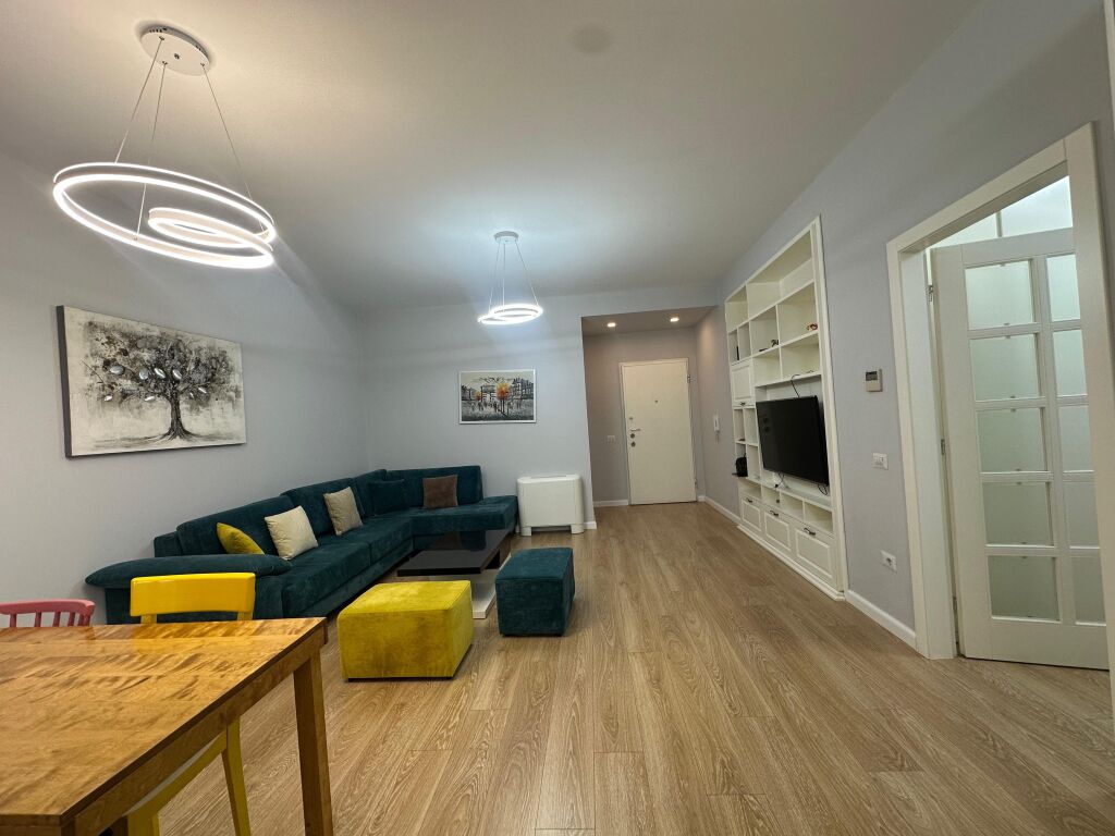 Qera Apartament 2+1+2+Parkim,Perballe Lake View.