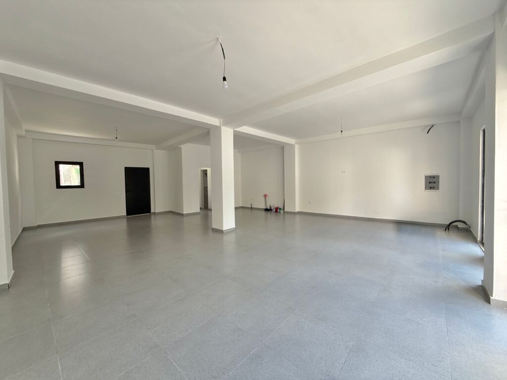 Business unit for sale Near 21 December