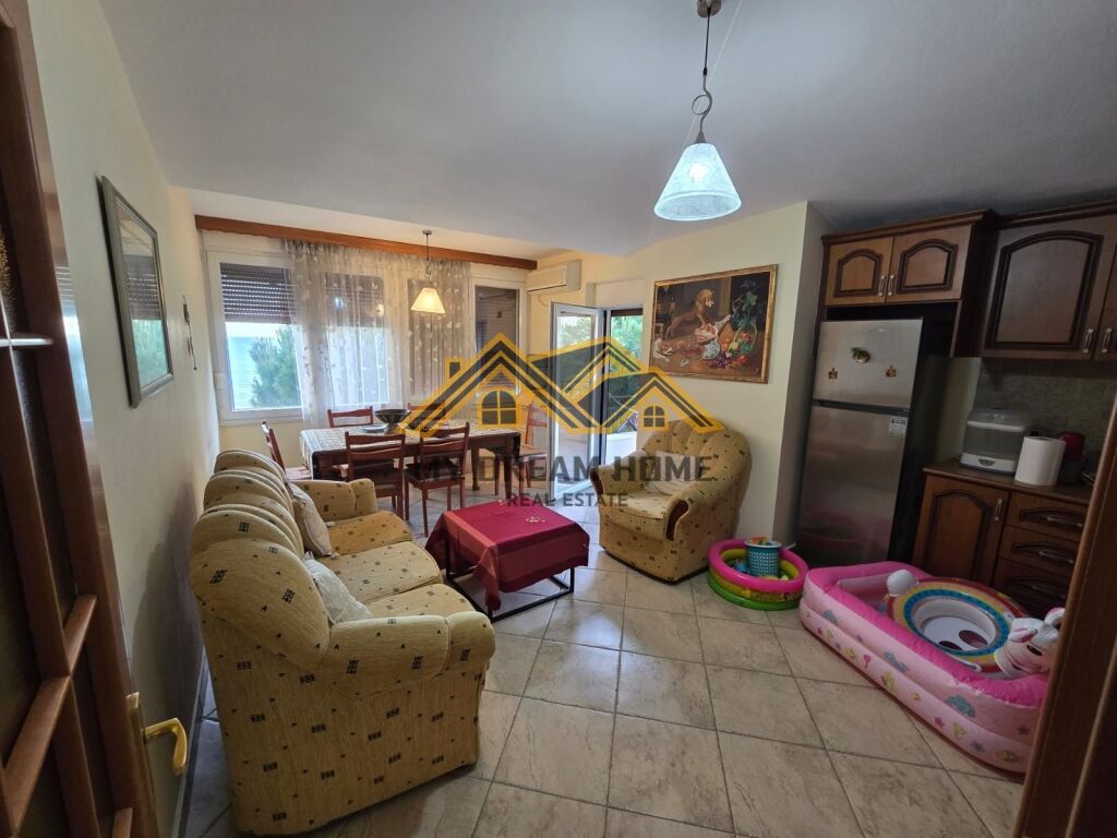 SHITEN 2 APARTAMENTE 1+1 , 20 m larg detit , SHKEMBI KAVAJE ME PAMJE DETI