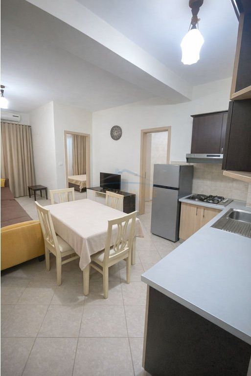 Shitet, Apartament 1+1, Shkembi i Kavajes.