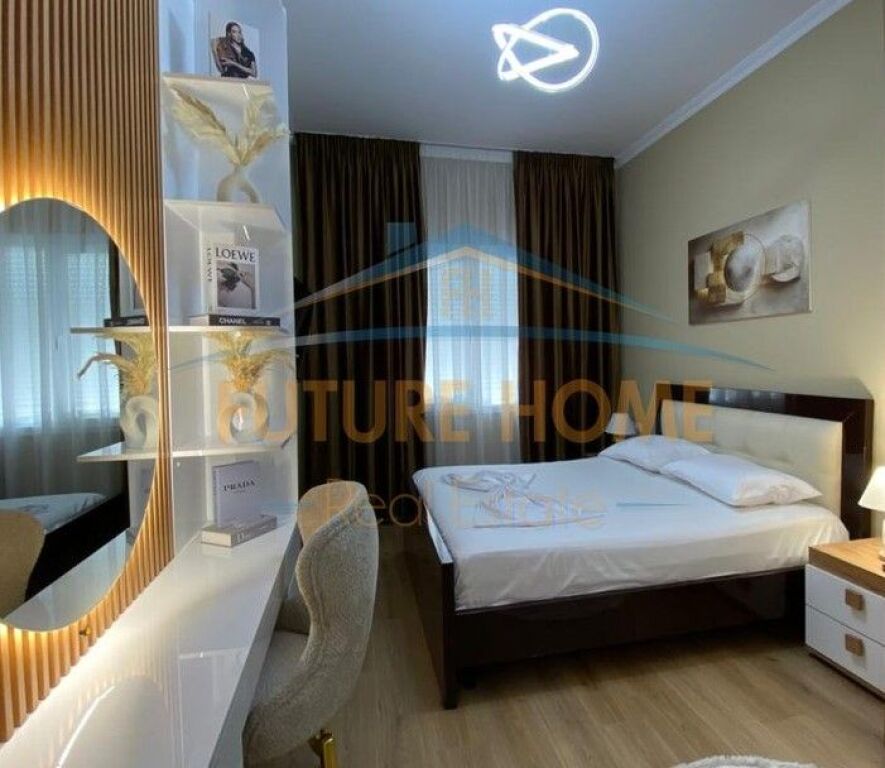 Qera Apartament 1+1+Post Parkimi Kopshti Botanik
