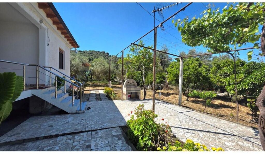 PRIVATE HOUSE FOR SALE OPPORTUNITY