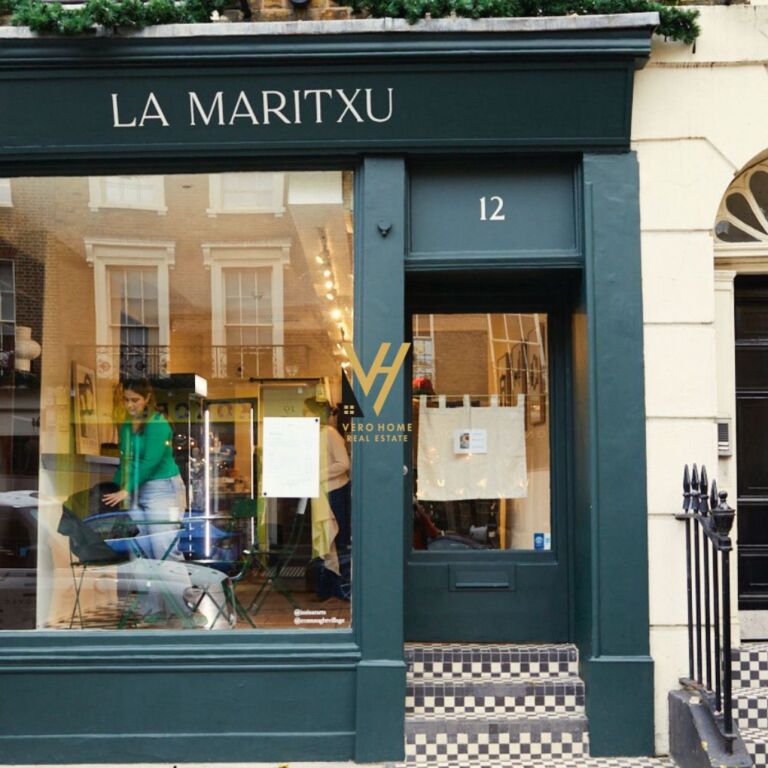 SHOP FOR SALE 35 M2 AT BULEVARDI ZOGU I PARE 340,000 EURO