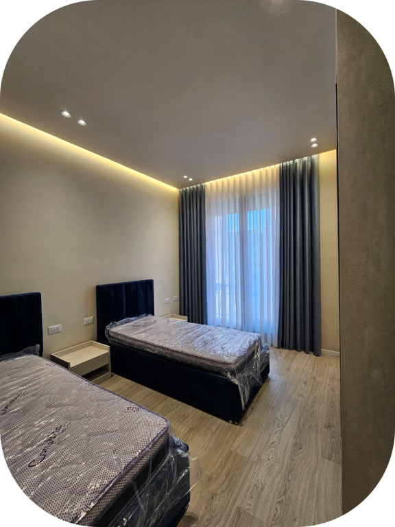 JEPET ME QIRA  APARTAMENT LUKSOZ 2+1+2 + POST PARKIMI  📍 Kompleksi Delijorgji, Tiranë