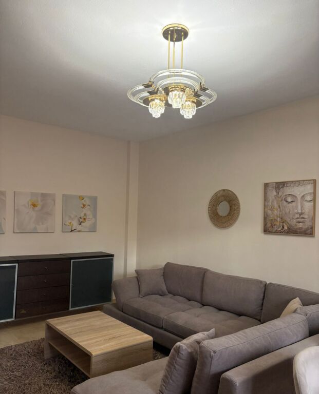 Qera | Apartament 2 + 1 | Rruga e Elbasanit-Pallati i Brigadave | 700 €/muaj