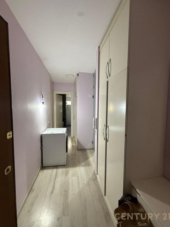 Apartament 1+1 në Shitje në Komuna e Parisit