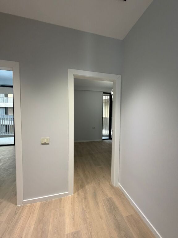 Qera | Ambjent Biznesi | Rruga Mine Peza, Golden Tower Residence| 800 €/muaj.