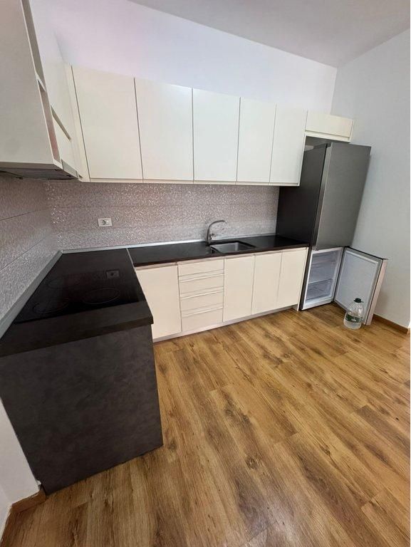 Apartament 1+1 Me Qira në Kompleksin Delijorgji, Tiranë (650€ ose 800€)