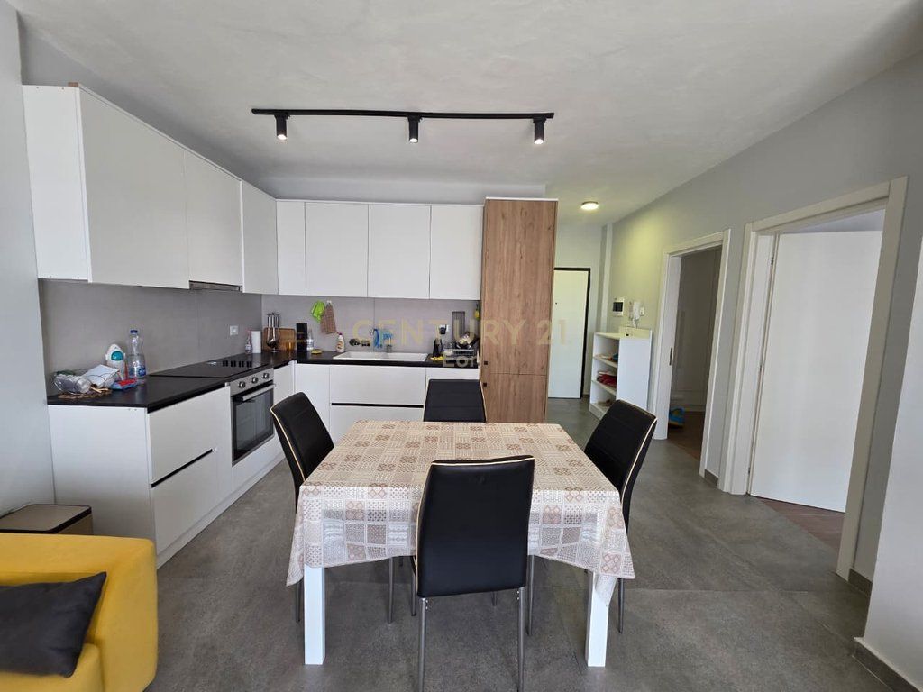 VENDESI SUPER APPARTAMENTO 2+1 CON VISTA MARE A QERRET!