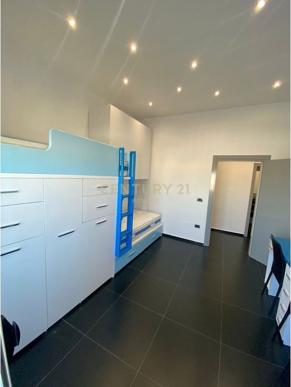 Apartament 2+2 Për Shitje – Rruga e Re e Portit, Durrës