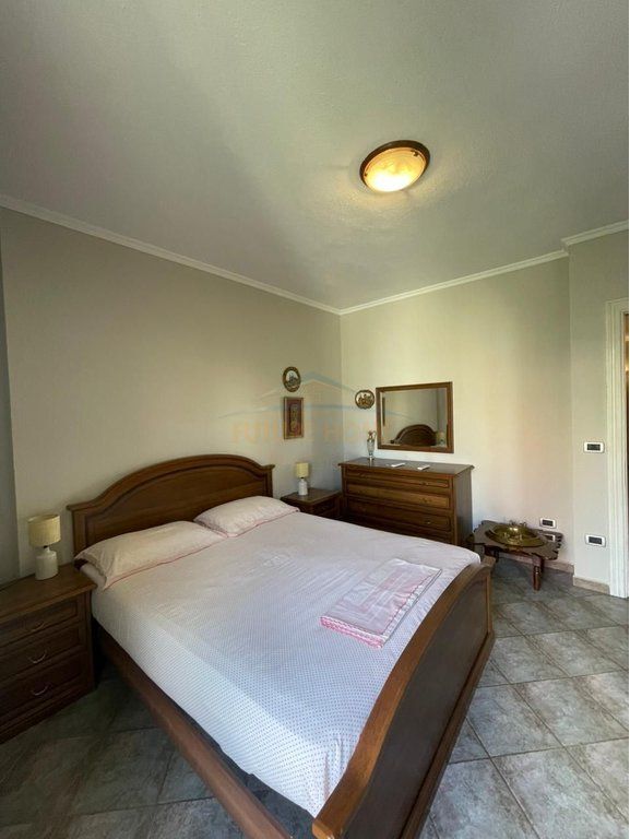 Qera, Apartament 2+1, Myslym Shyri