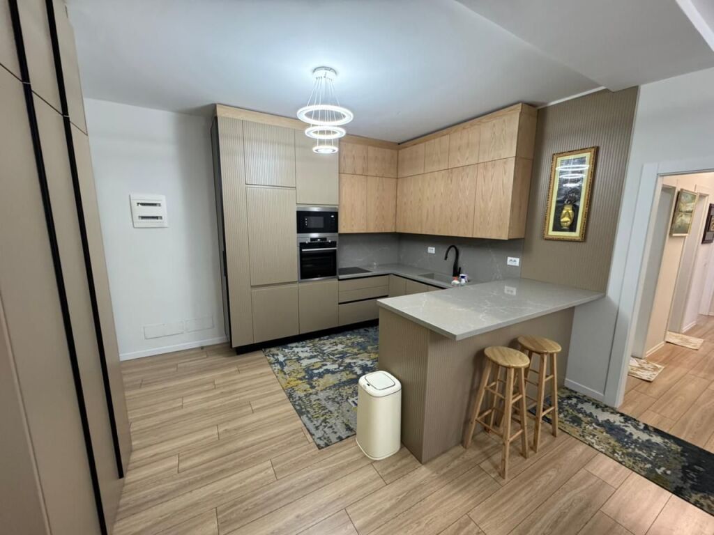 🏢 Jepet me qera 3+1+2 +Parkim 📍Tirana Garden Building,Rruga e kavajes💶 2,000€/muaj