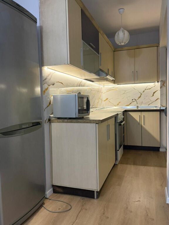 Apartament 2+1 me qera ne Rrugen Dritan Hoxha