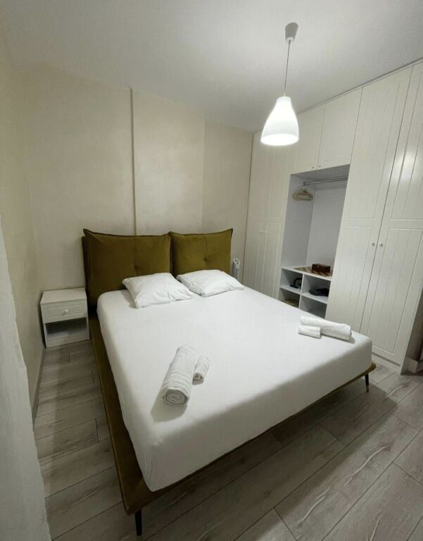 Shitet Apartament me Pamje Deti &amp; Pishinë – Shkembi i Kavajes