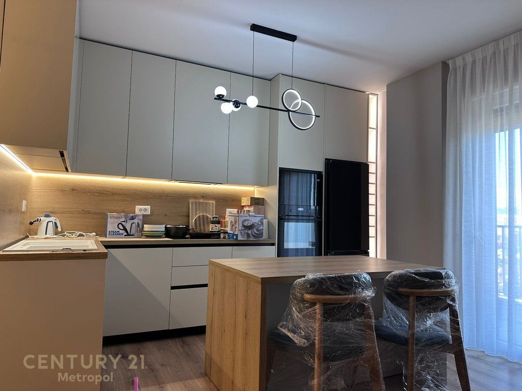 Luxurious apartment for rent 2+1+2 at Trio Tower – newly furnished, DON BOSKO.
