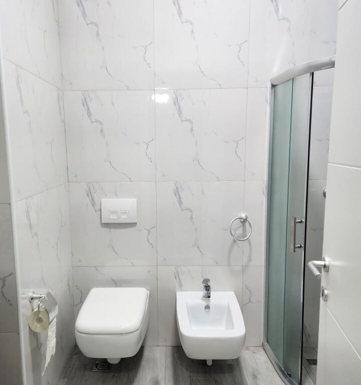 🏡 Jepet me Qira Apartament 1+1 tek Kompleksi Delijorgji