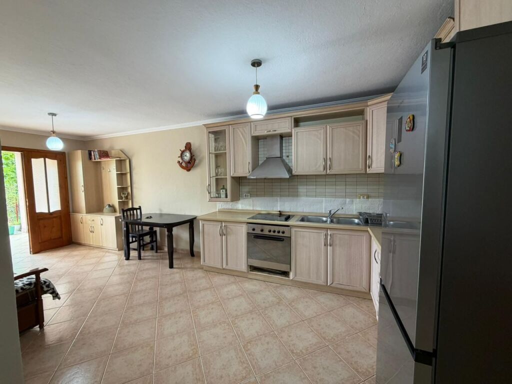 🏠 Jepet me Qira Shtëpi Private 2+1 📍 Zona: Allias