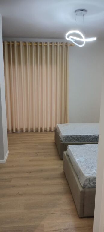 Apartament 2+1 me qera ne Rrugen Dritan Hoxha
