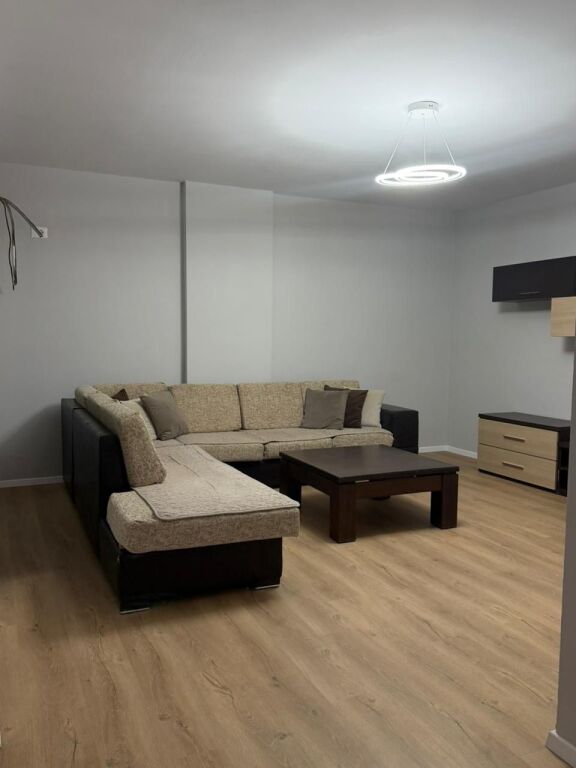 Apartament 2+1 me qera ne Rrugen Dritan Hoxha