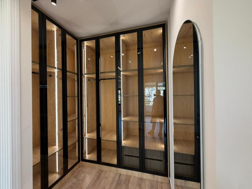 Apartament 2+1 per shitje tek Radissoni tek Liqeni i Thate.