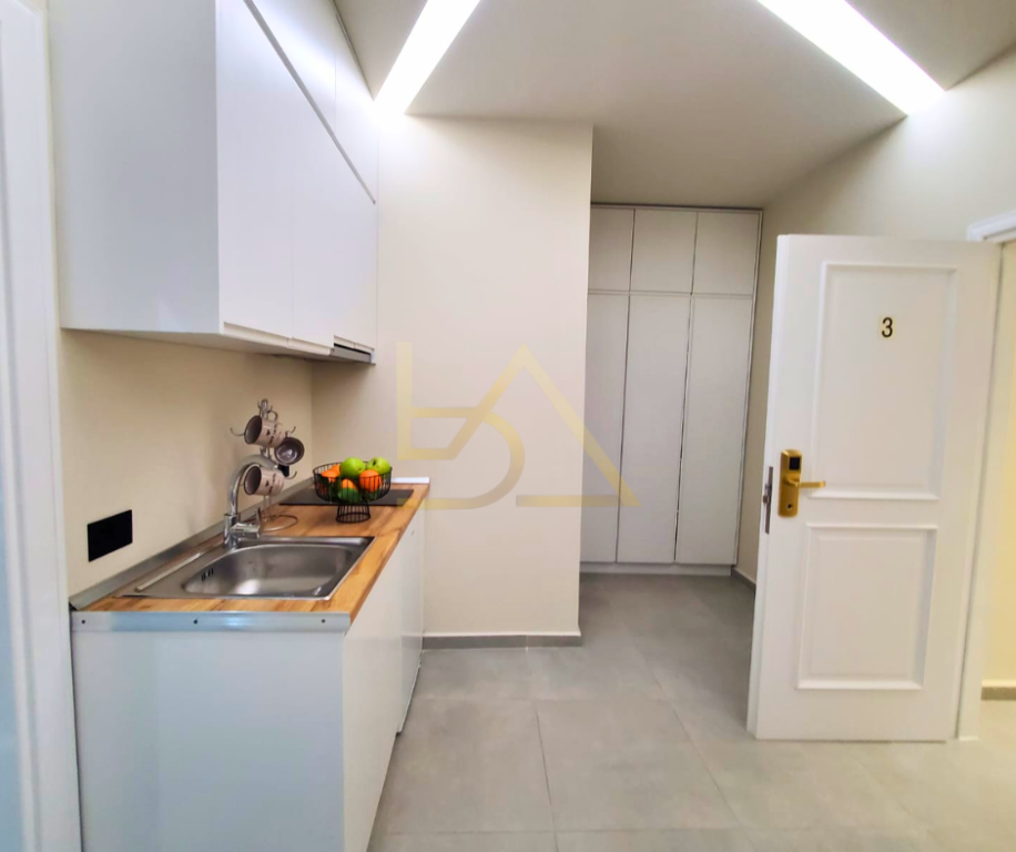 Shiten 3 Apartamente + 1 Zyrë – Durrës, Plazhi Iliria, Lagjja 13